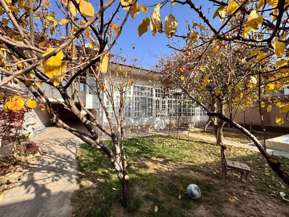 4-room house, 100 m², for sale