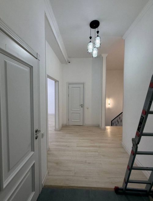 4-xonali kvartira, 125 m²