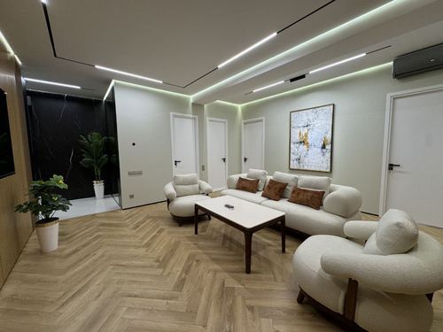 4-xonali kvartira, 104 m²
