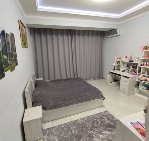 4-xonali kvartira, 101 m²