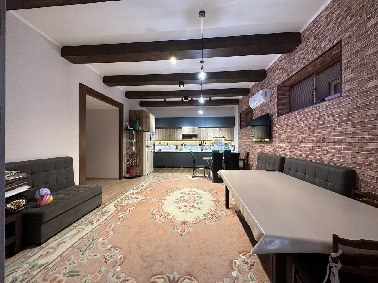 House for sale 2.75 sotok, International Airport district, from owner