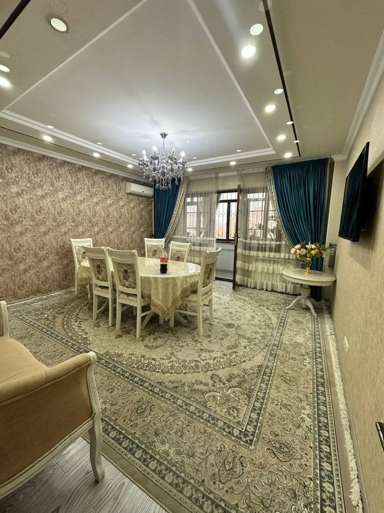 4-room apartment, 100 m², for sale