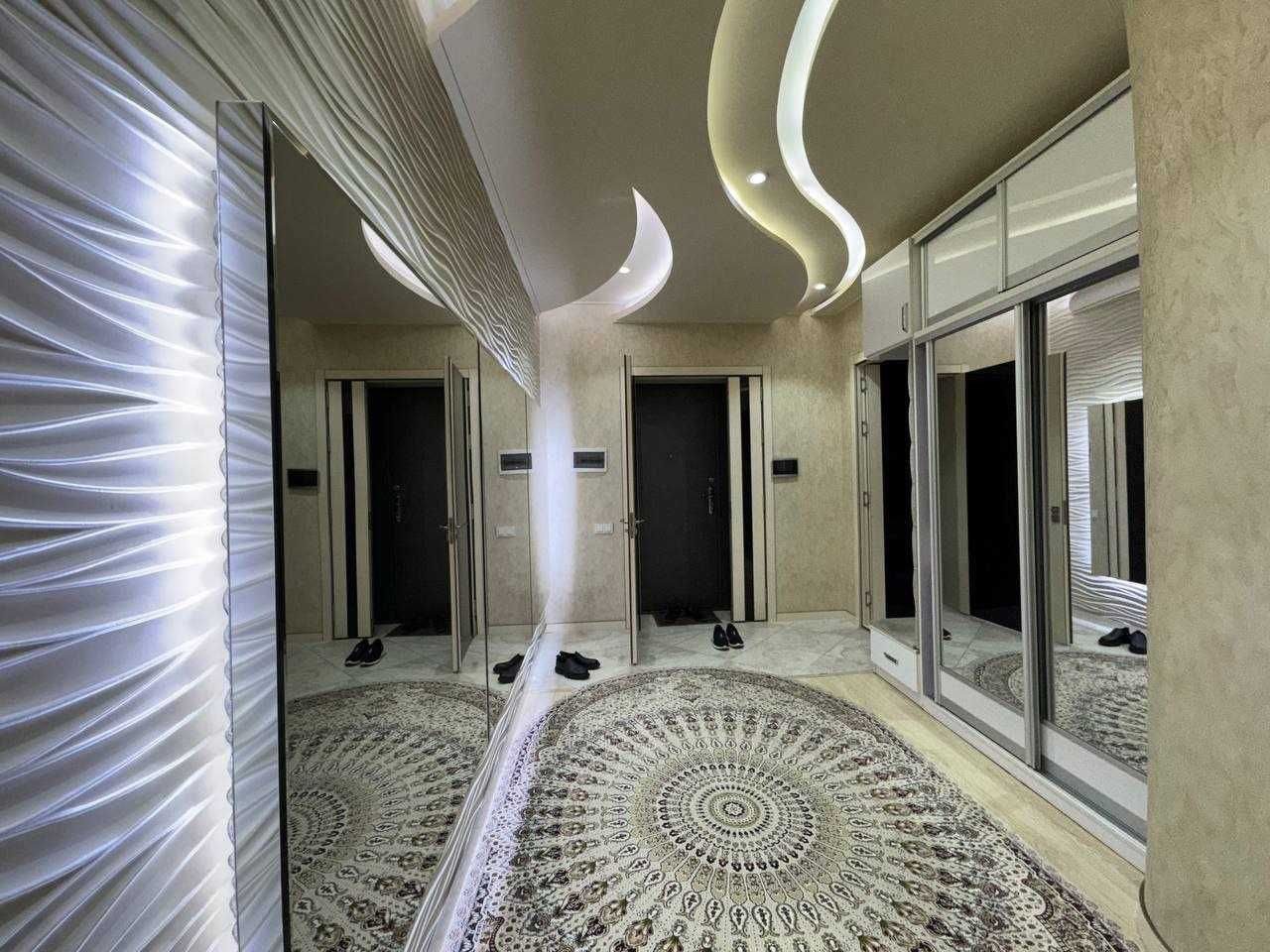 V2420 FOR SALE 5/4/7 NEW BUILDING at: Shota Rustaveli 140m2