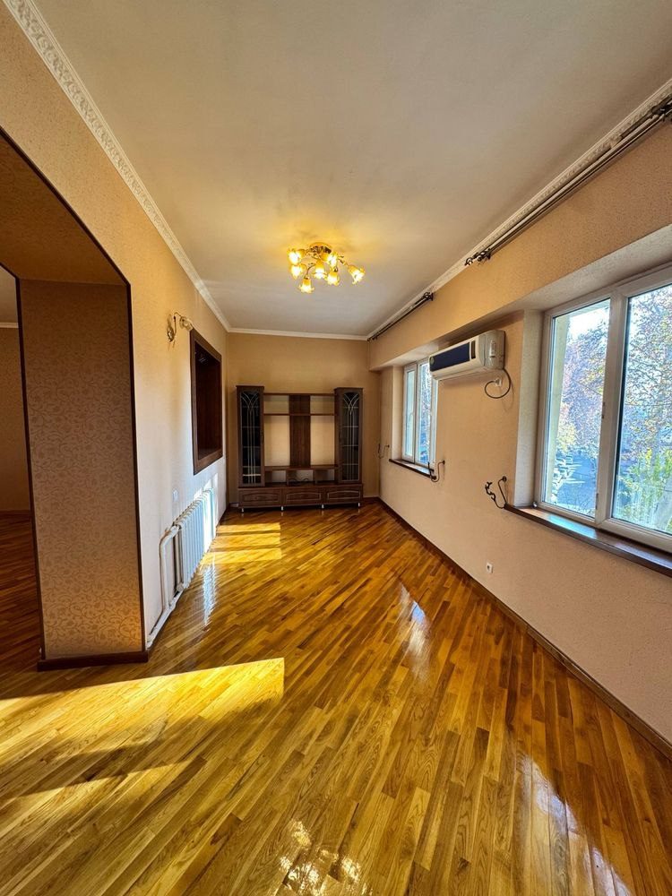 4-room apartment for sale / Yunus Radzhabi / Germana Lopatina / Anhor embankment