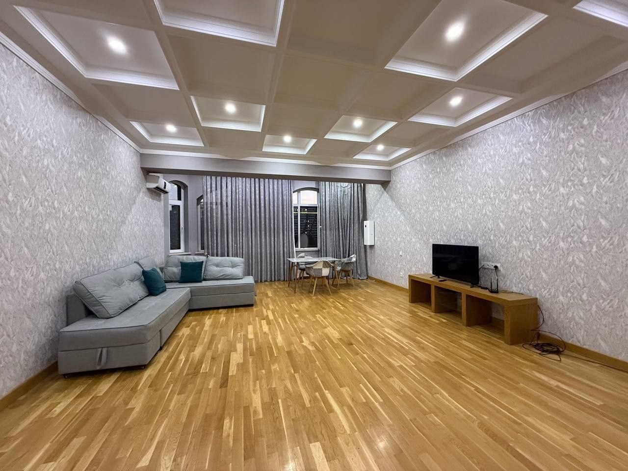 3 rooms apartment, "Gabus" residential complex, 150m², Mirabad district, Embassy of Japan