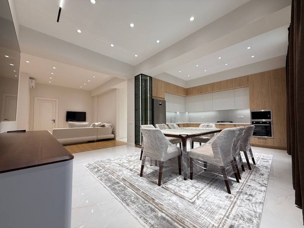 3-xonali kvartira, 127 m², sotuvga