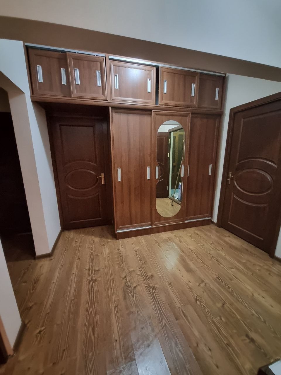 4-комнатная квартира, 100 м², Ташкент, Мирабадский район, в аренду