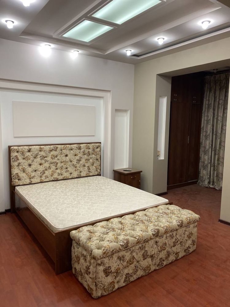 4-комнатная квартира, 150 м², Ташкент, Мирзо-Улугбекский район, в аренду