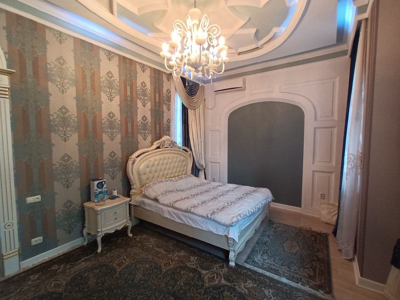10-xonali kvartira, 1000 m², Toshkent, Yunusobod tumani, ijaraga