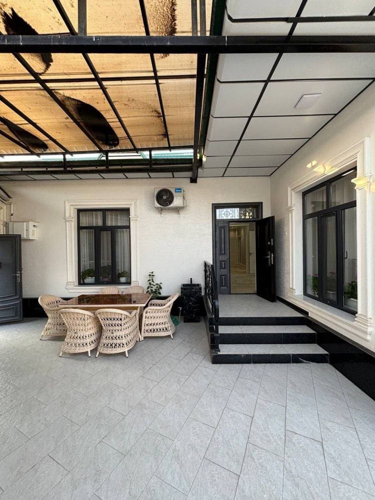 5-xonali uy, 250 m², Toshkent, Mirzo Ulug‘bek tumani, sotuvga