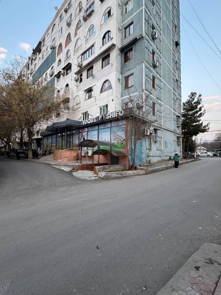 Urgent sale of non-residential premises in Yunusabad district