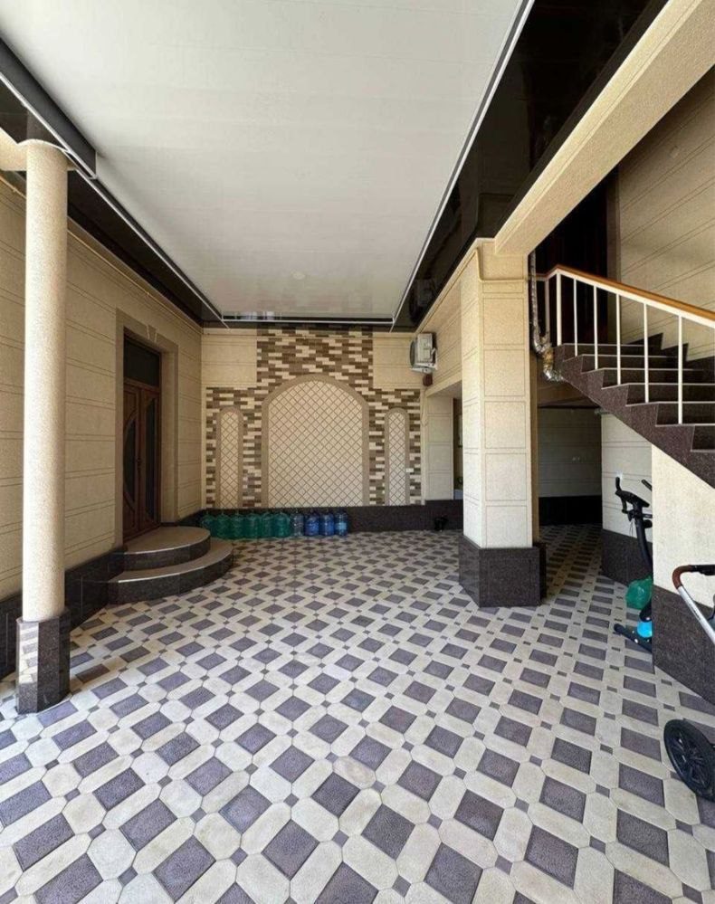 6-xonali uy, 450 m², Toshkent, Uchtepa tumani, sotuvga