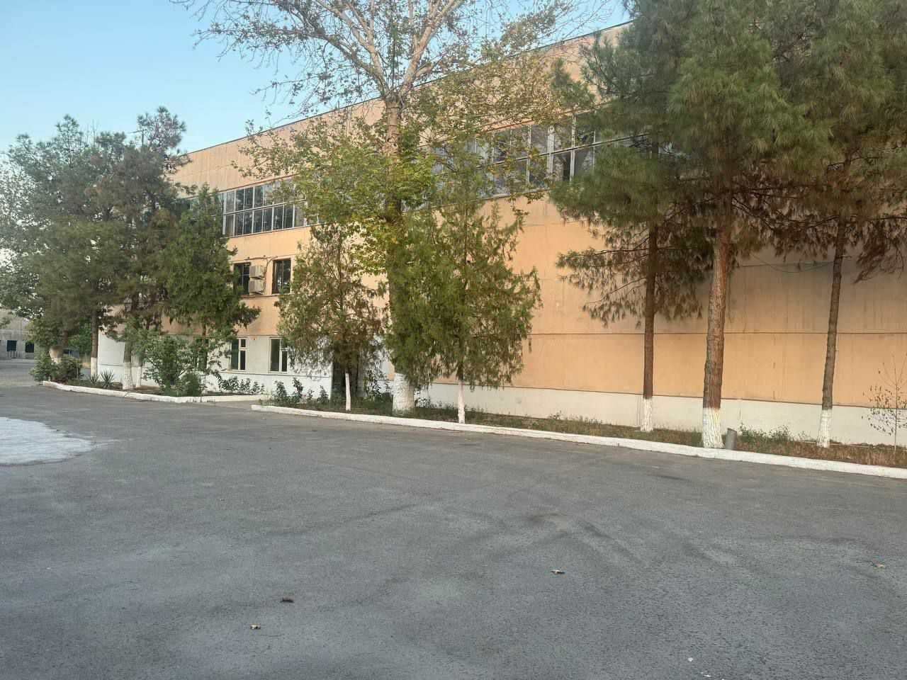 1,43 gektar ishlab chiqarish bazasi sotiladi.