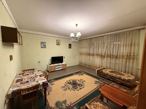 Rent: 2 rooms, 7th floor, 9-story building, Tashselmash (Ashgabat Park, Bier Regen restaurant).