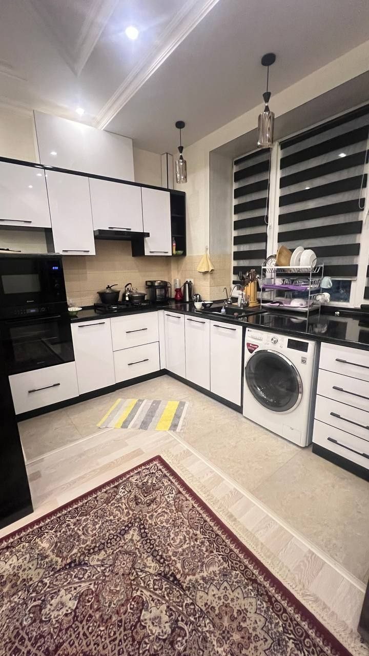 3-комнатная квартира, 180 м², Ташкент, Сергелийский район, в аренду