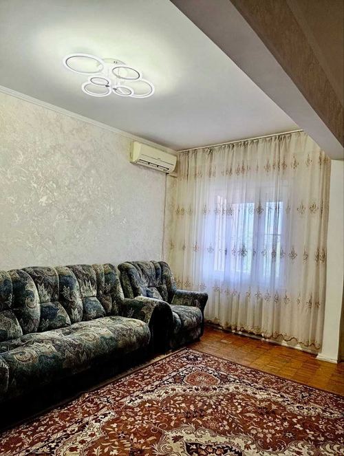 Urgent rental of own apartment 4/4/5 (Yashnabad district)