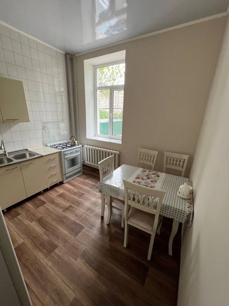 4-xonali kvartira, 94 m², Toshkent, Shayxontohur tumani, ijaraga