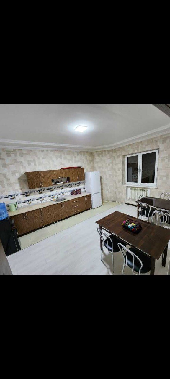 5-xonali kvartira, 200 m², Toshkent, Mirzo Ulug‘bek tumani, ijaraga