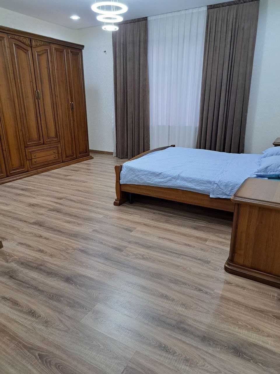 3-xonali kvartira, 130 m², Toshkent, Yashnobod tumani, ijaraga