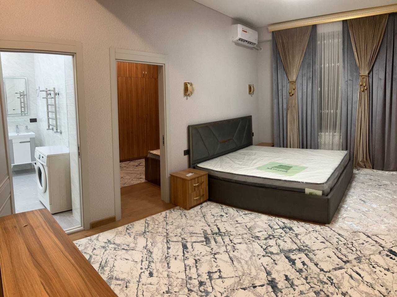 5-комнатная квартира, 150 м², Ташкент, Мирзо-Улугбекский район, в аренду