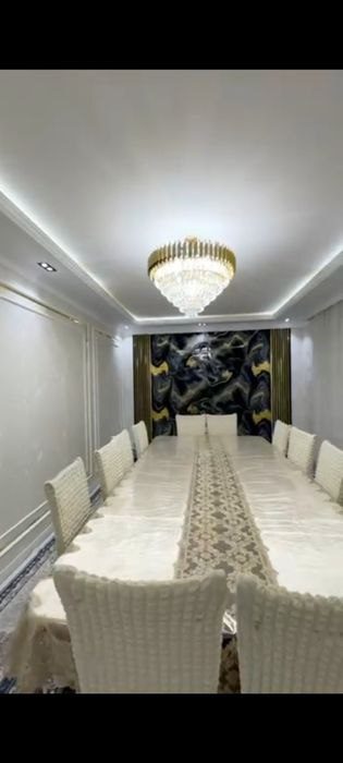 4-комнатный дом, 270 м², Ташкент, Алмазарский район, на продажу
