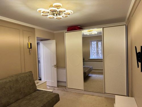 1-room house for sale. All amenities available