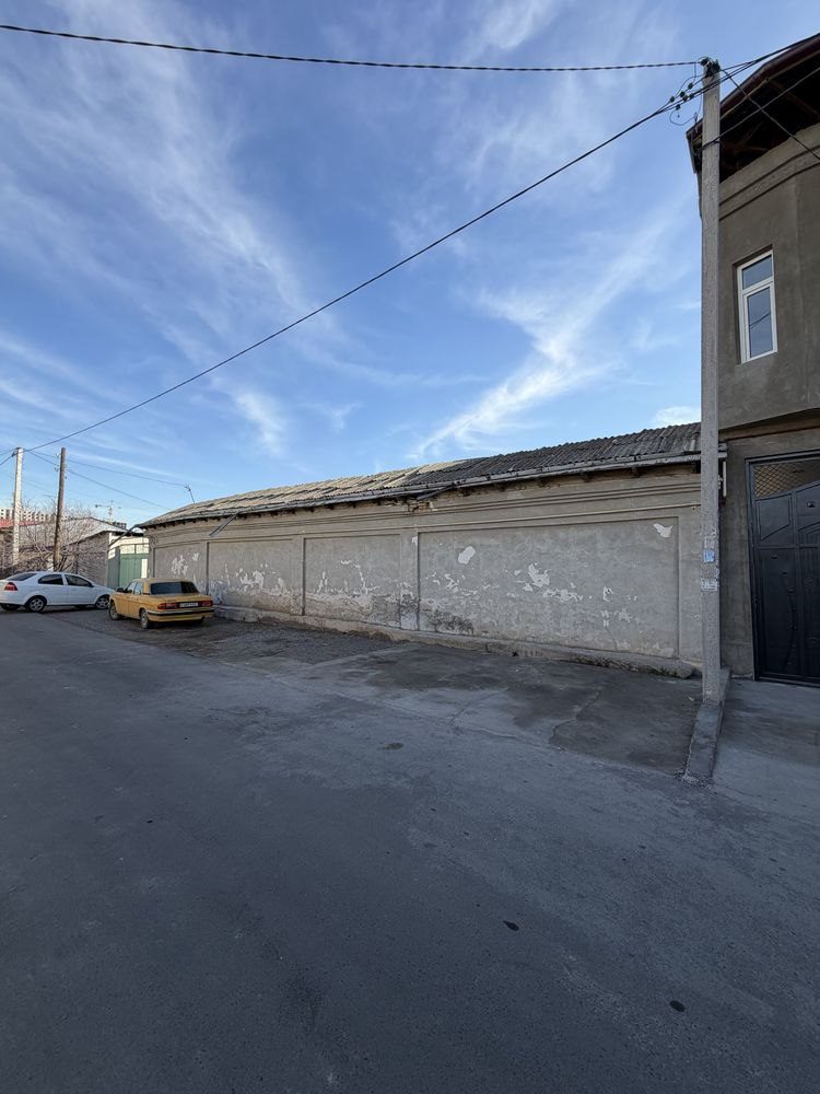 8-xonali uy, 1000 m², Toshkent, Olmazor tumani, sotuvga