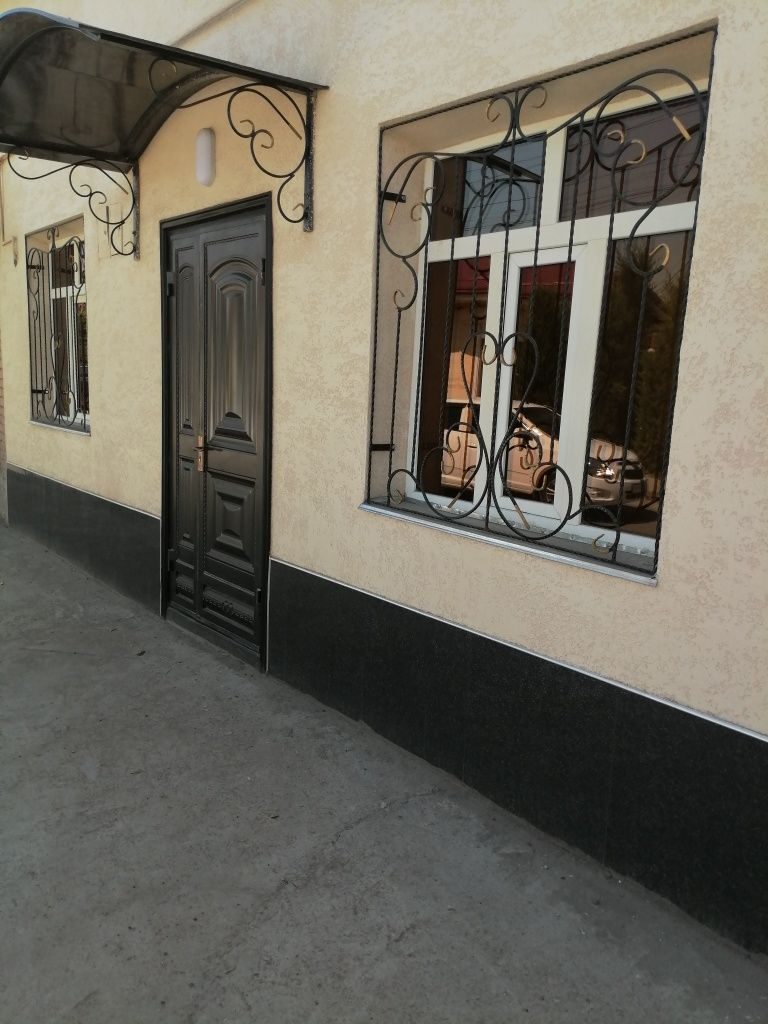 3-xonali uy, 43 m², Toshkent, Mirzo Ulug‘bek tumani, sotuvga