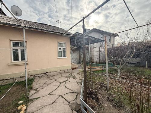 House for sale on 10 sotok