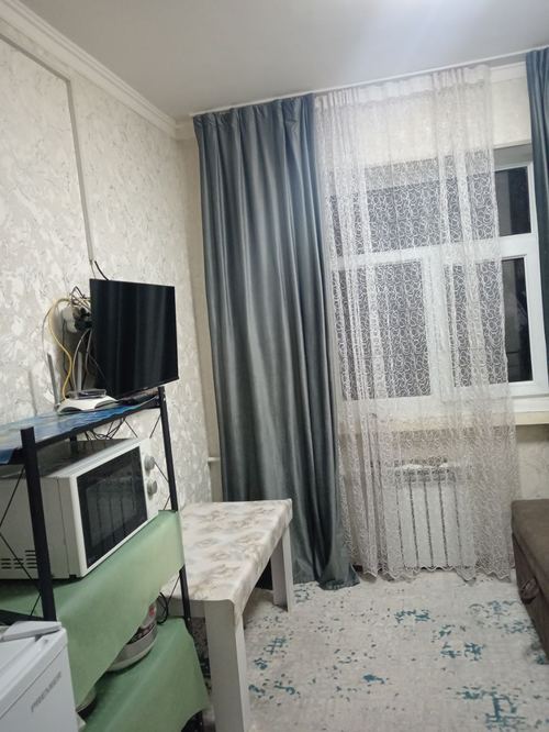 House for sale in Yashnobot district, near school and kindergarten, with a stadium