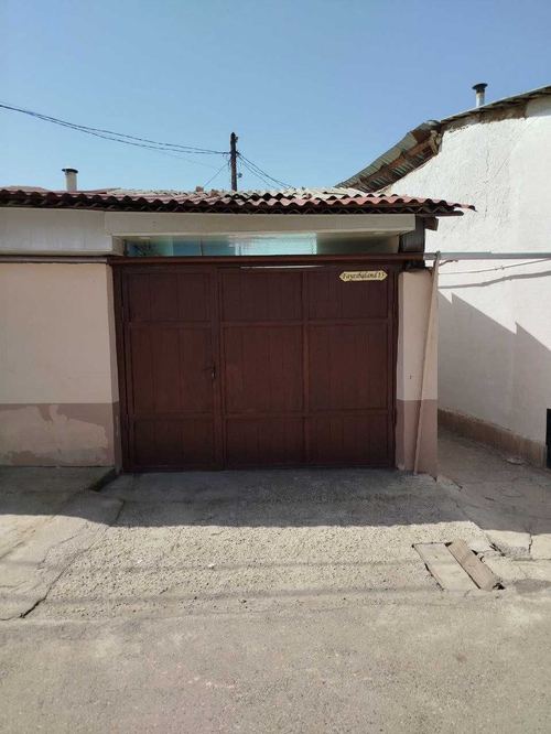 Tashkent city, Almazar district, 1.6 sotok, 3 rooms, 16 meters facade