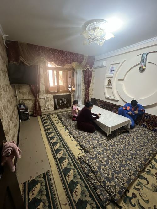 URGENTLY FOR SALE 2-room apartment converted into 3 rooms