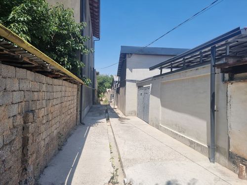 Urgent sale: Courtyard in Chuqursoy, Almazar district, 2.1 sotok + 0.9 захват