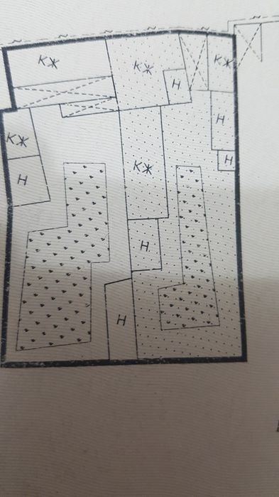 House for sale, convenient location for business