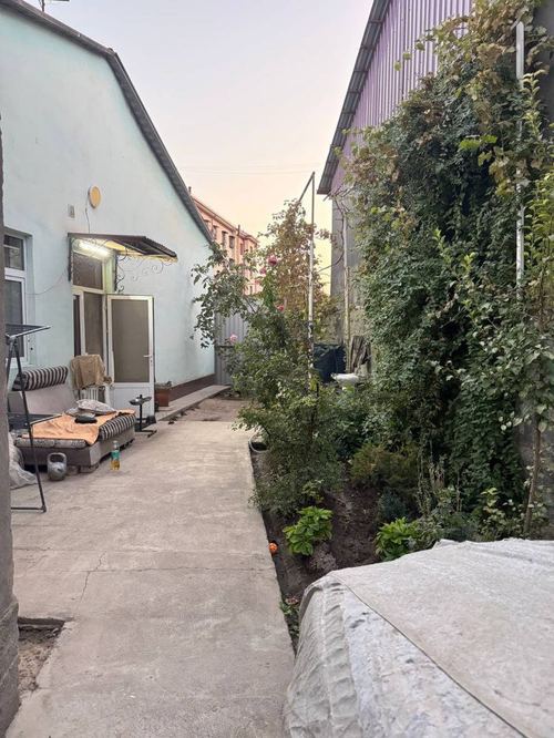 4-room house for sale. Shumilovskiy town. Yashnabad district