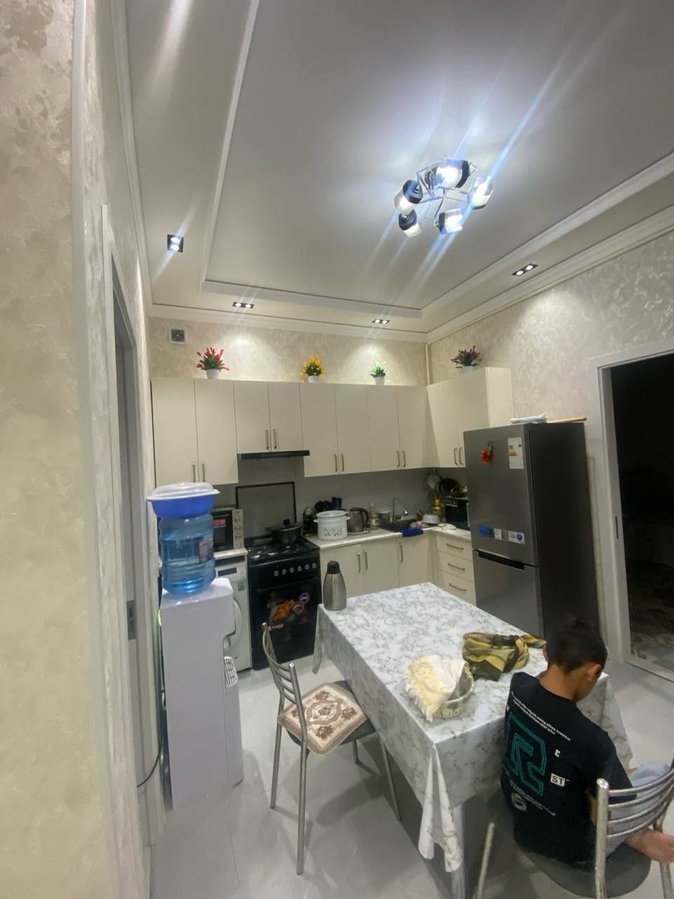 3-комнатный коттедж, 500 м², Ташкент, Сергелийский район, на продажу