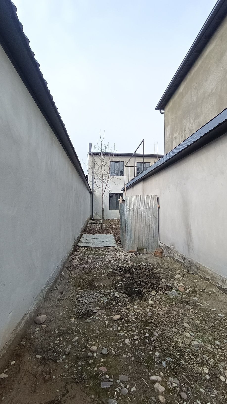 5-комнатный коттедж, 150 м², Ташкент, Сергелийский район, на продажу