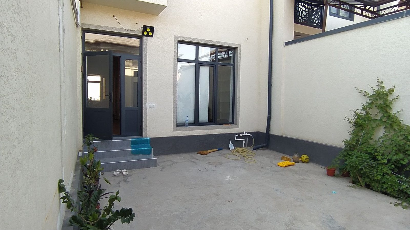 4-комнатный коттедж, 130 м², Ташкент, Юнусабадский район, на продажу