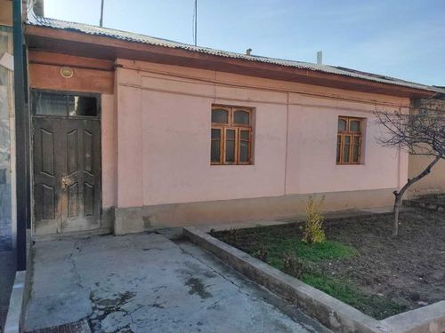 СРОЧНО! Продаётся участок в Яшнабаде, 2.5 соток, 4 комнаты