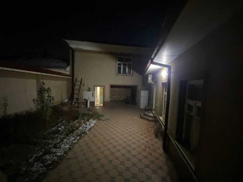 Urgent sale: cozy house in Eski Shaxar!