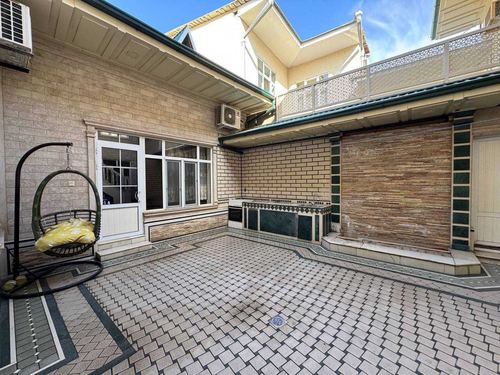 Qorasaroy, 5 rooms, 2 sotok, urgent