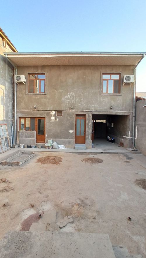 Urgent sale of a courtyard house. Chukursoy (Shafersky)