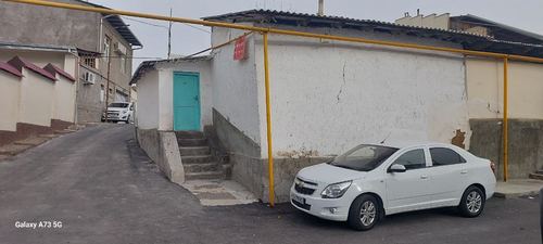 House for sale on Chuvalachi street, Almazar district