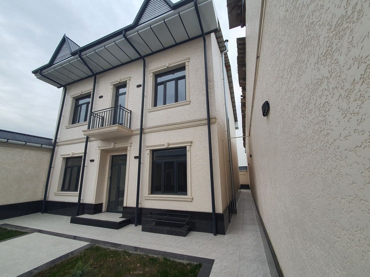 6-xonali uy, 300 m², Toshkent, Yunusobod tumani, sotuvga