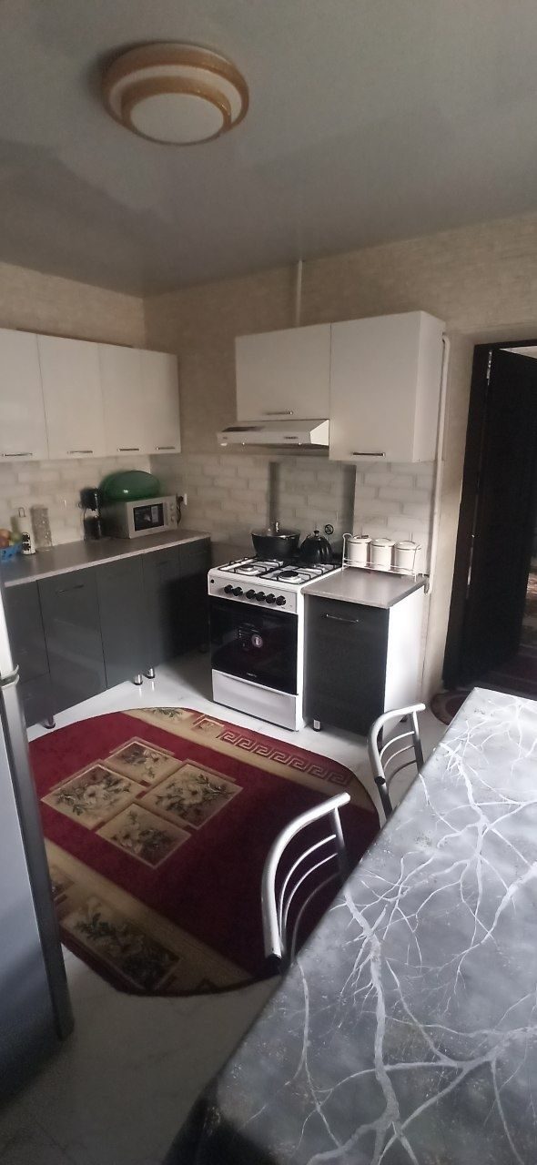 5-комнатный дом, 3 м², Ташкент, Сергелийский район, на продажу