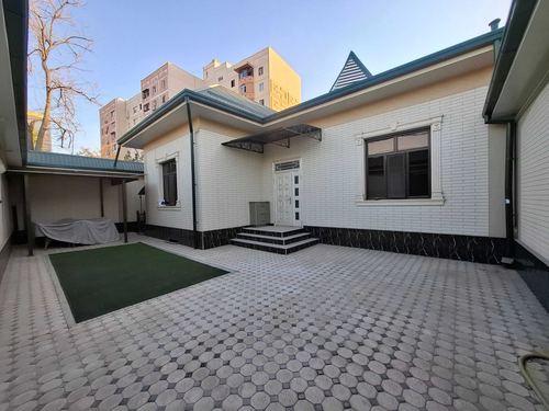 House for sale in Yashnabad district (SanGord)