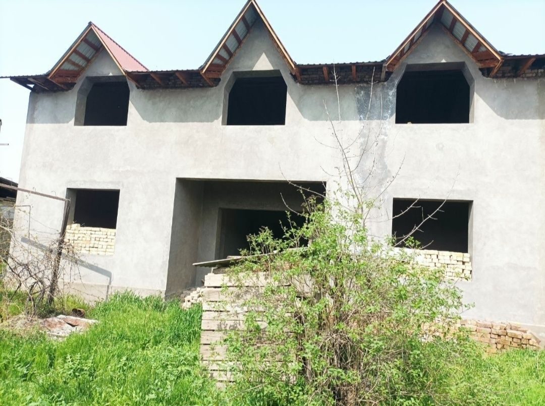 5-комнатный коттедж, 5200 м², Ташкент, Сергелийский район, на продажу