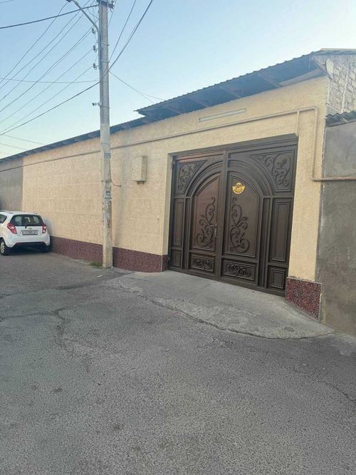 House for sale in Chig'atoy mahalla, Olmazor district
