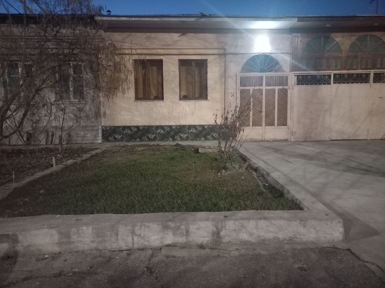 4-комнатный дом, 80 м², Ташкент, Чиланзарский район, на продажу