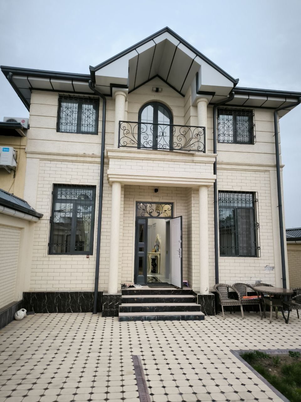 5-xonali uy, 260 m², Toshkent, Mirzo Ulug‘bek tumani, sotuvga